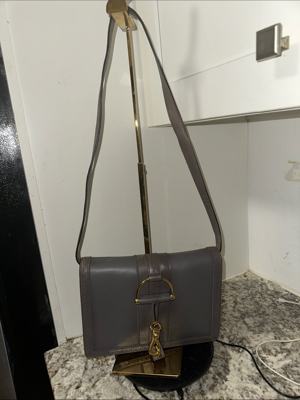 Gucci Gray Leather Shoulder Bag with Gold Hardware. PREOWNED (AUTHENTIC) - Picture 2 of 16